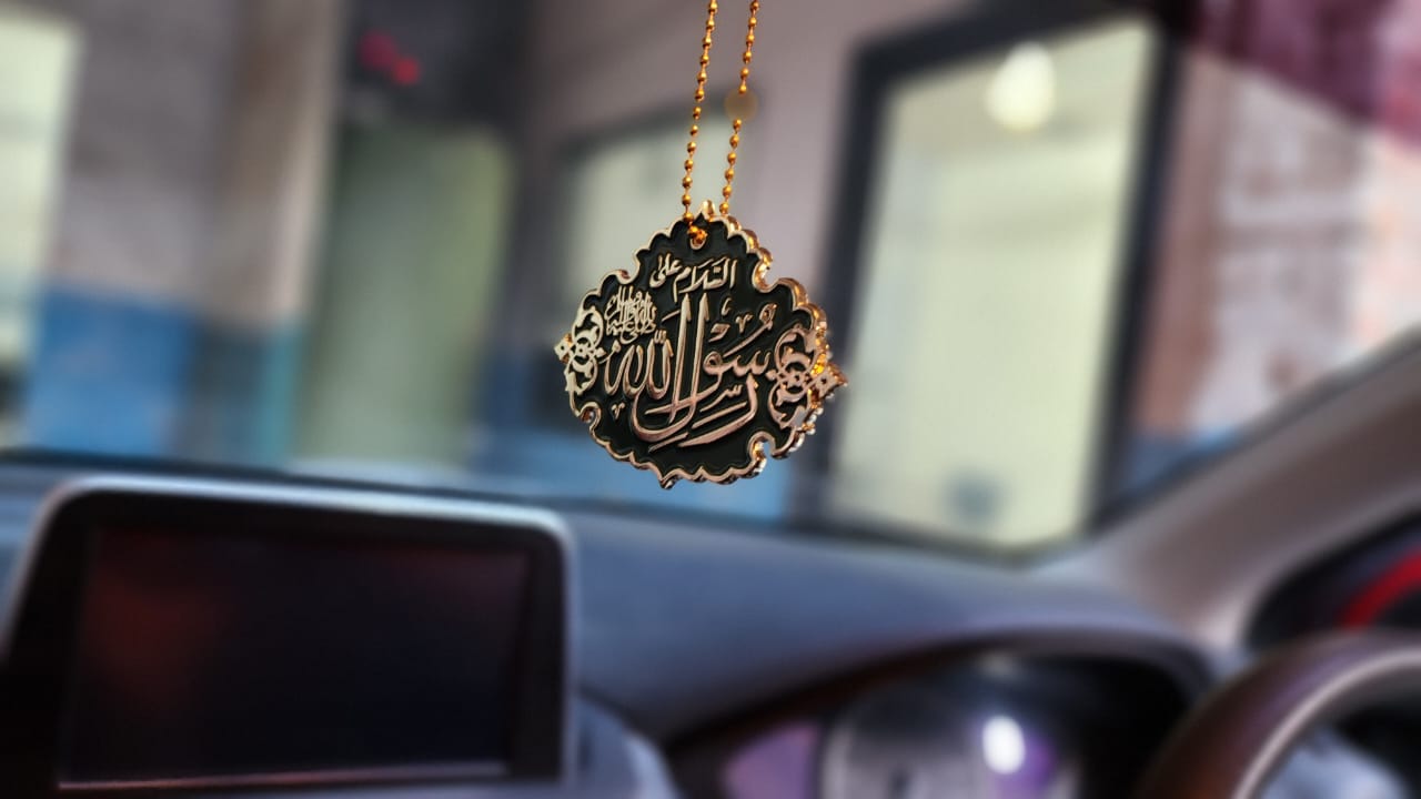 Exclusive Masjid Nabawi Car Hanging